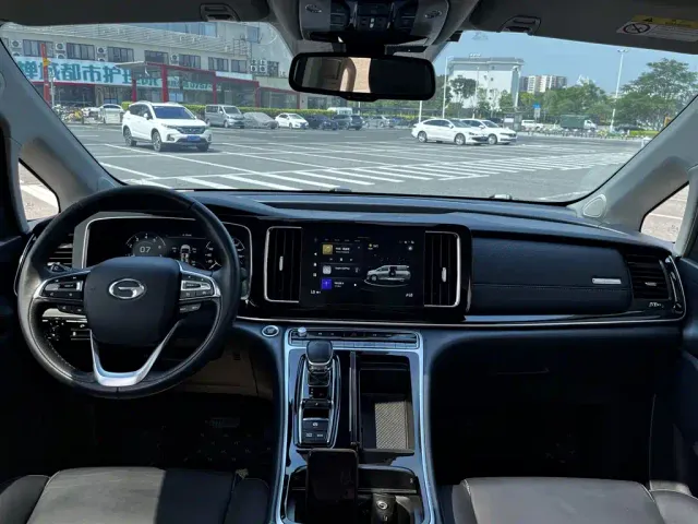 GAC Trumpchi M8 — Фото автомобиля 11