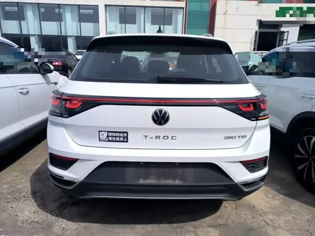 Volkswagen T-Roc — Фото автомобиля 5