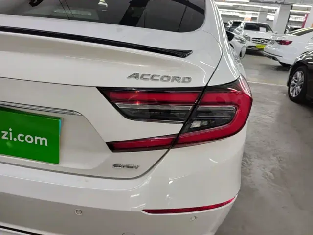 Honda Accord — Фото автомобиля 7