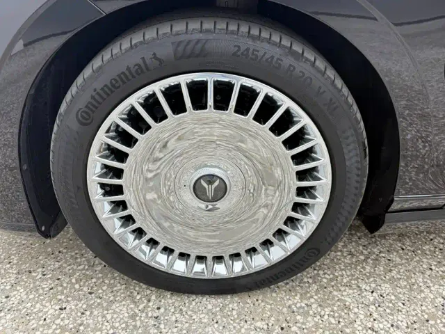 Voyah Auto VOYAH Zhuiguang L 2025 Mid-configuration Model — Фото автомобиля 17
