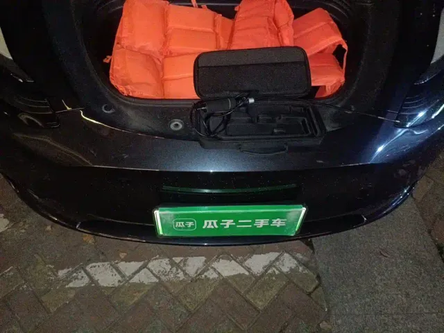 Tesla Model Y — Фото автомобиля 16