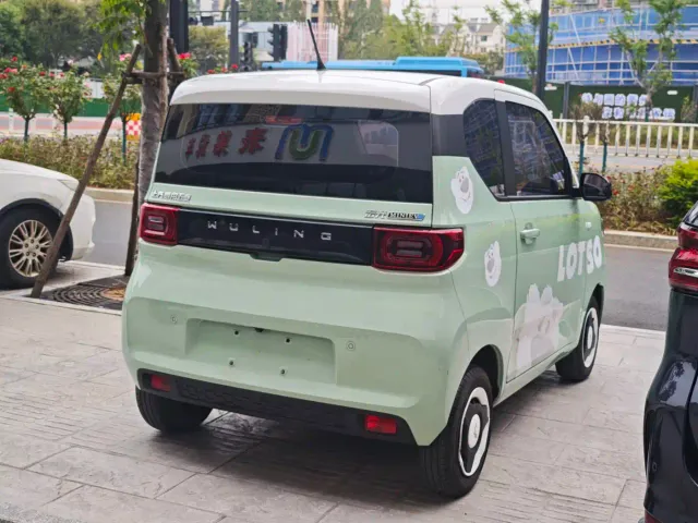 Wuling Hongguang Mini EV — Фото автомобиля 4