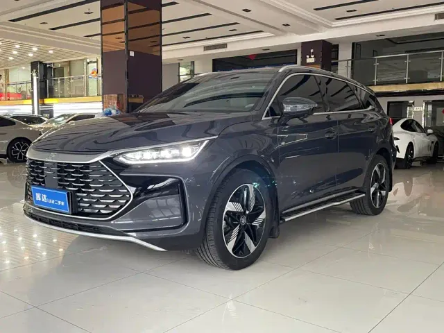 Фотография автомобиля — BYD Tang