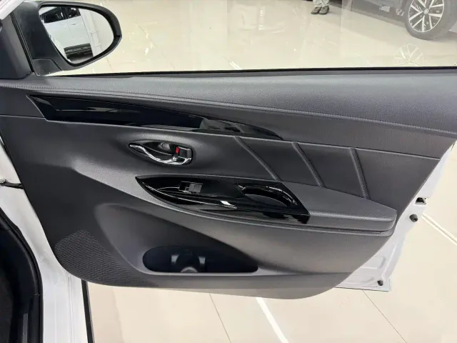 Toyota YARiS L Zhi Xuan — Фото автомобиля 6