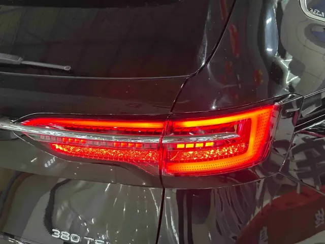 Volkswagen Viloran 2023 Facelift 380TSI Flagship Edition — Фото автомобиля 16