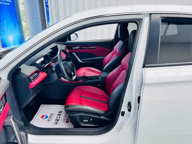 Dongfeng Yixuan — Фото автомобиля 20