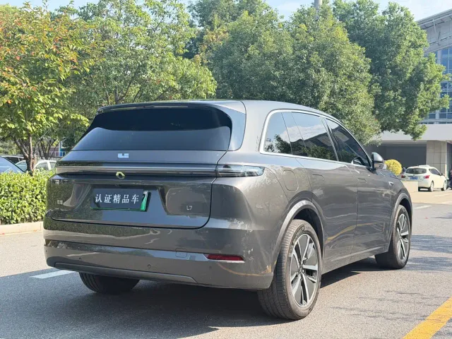 Li Auto L7 — Фото автомобиля 7