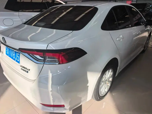Toyota Corolla — Фото автомобиля 5
