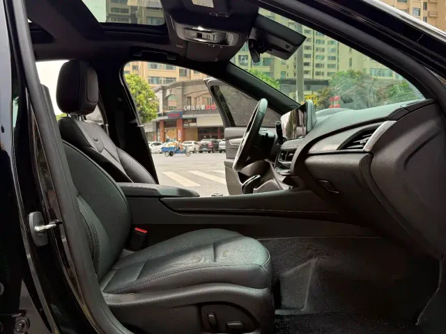 Cadillac CT5 — Фото автомобиля 27