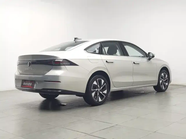 Volkswagen Sagitar — Фото автомобиля 2