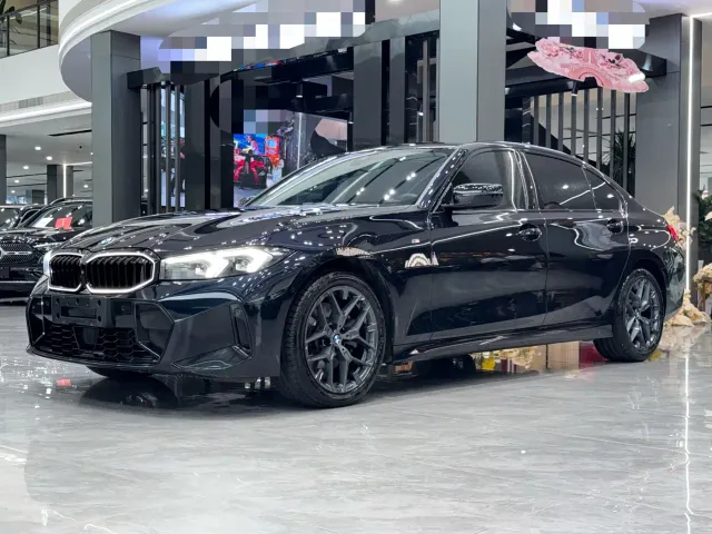 Фотография автомобиля — BMW 3 Series