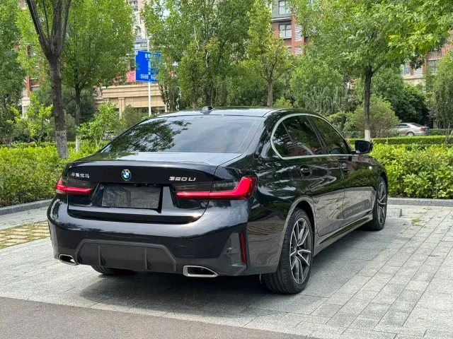 BMW 3 Series — Фото автомобиля 7