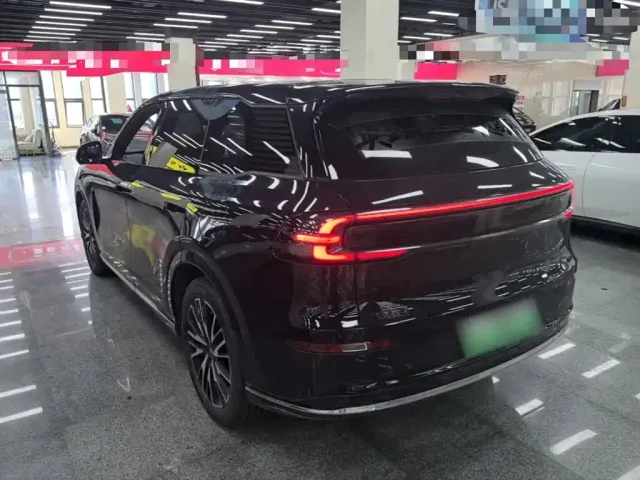 Changan Qiyuan Q07 — Фото автомобиля 4