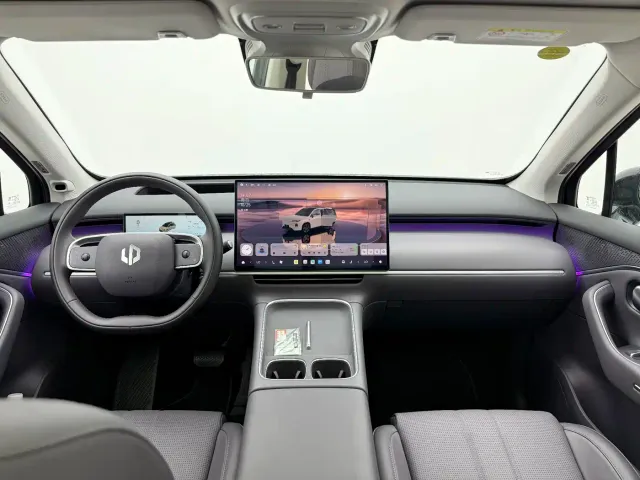 Leapmotor C10 — Фото автомобиля 7
