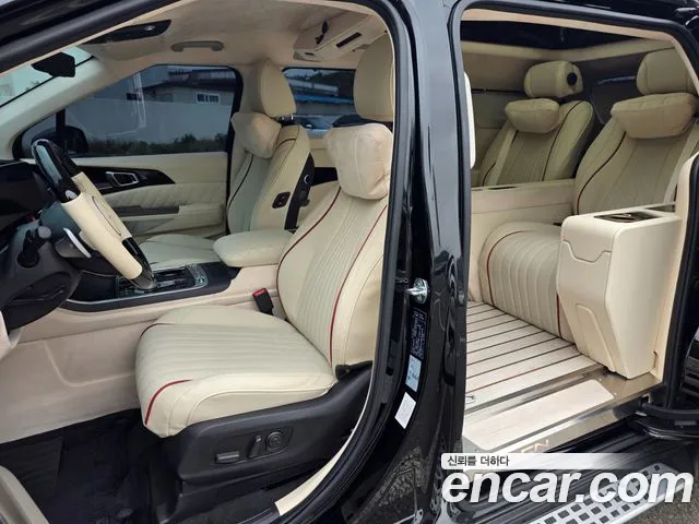 Kia Carnival Generation 4 — Фото автомобиля 19