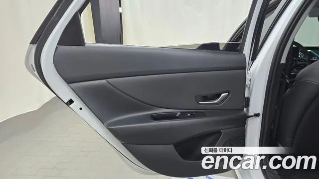 Hyundai Avante CN7 — Фото автомобиля 14