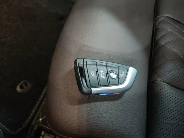 BMW 3 Series — Фото автомобиля 8