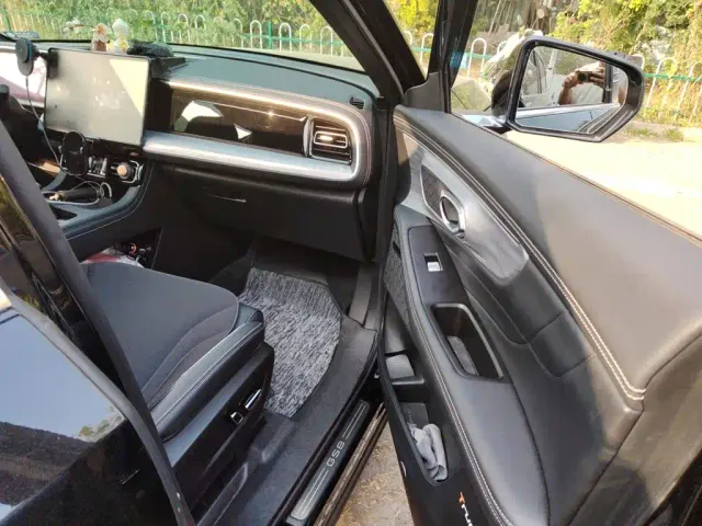 GAC Trumpchi GS8 — Фото автомобиля 17