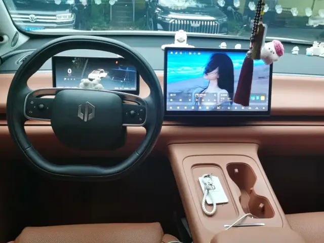 Leapmotor Leapmotor C10 2024 210 Smart Edition — Фото автомобиля 12
