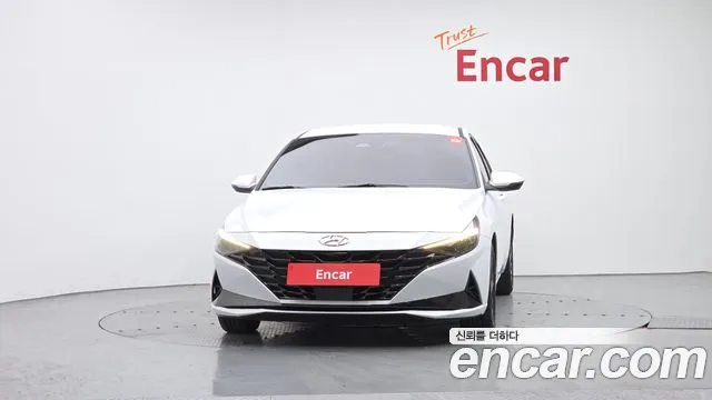 Hyundai AVANTE Avante (CN7) — Фото автомобиля 3