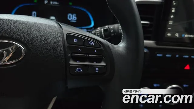 Hyundai Venue — Фото автомобиля 29