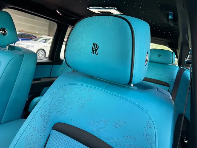 Rolls-Royce Cullinan — Фото автомобиля 17