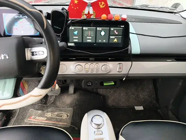 Changan Lumin — Фото автомобиля 12
