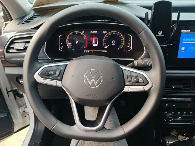 Volkswagen Tharu — Фото автомобиля 10