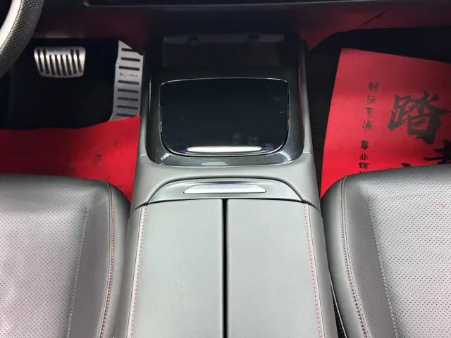Xpeng P7 — Фото автомобиля 26