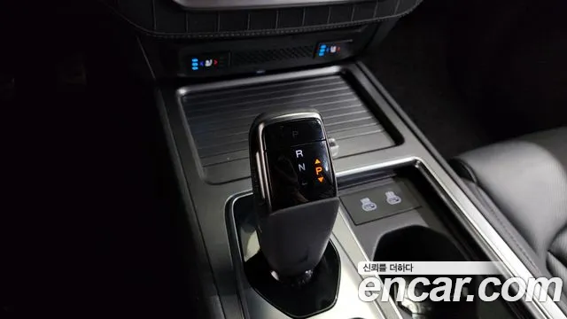 KG_Mobility_Ssangyong Rexton Rexton Arena Дизель 2.2 4WD — Фото автомобиля 9