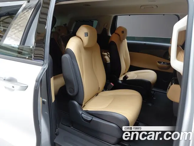Kia Canival Carnival 4 поколение Бензин 9 мест Noblesse — Фото автомобиля 11