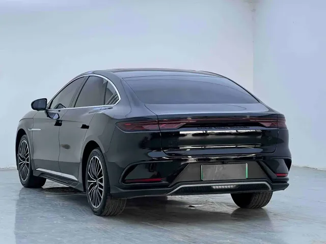 BYD Han — Фото автомобиля 9