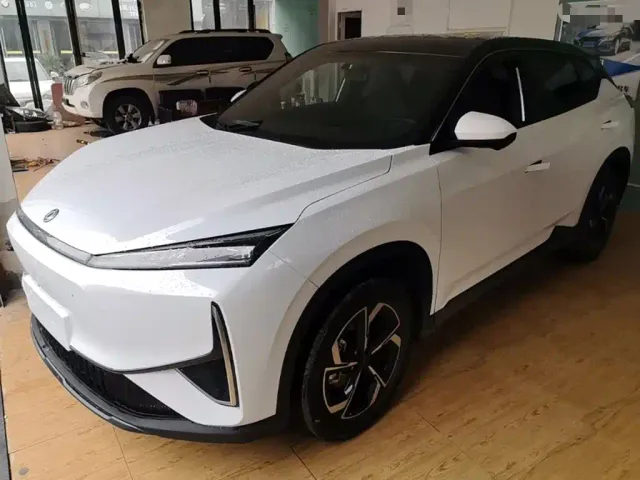 Фотография автомобиля — Dongfeng Fengshen L7