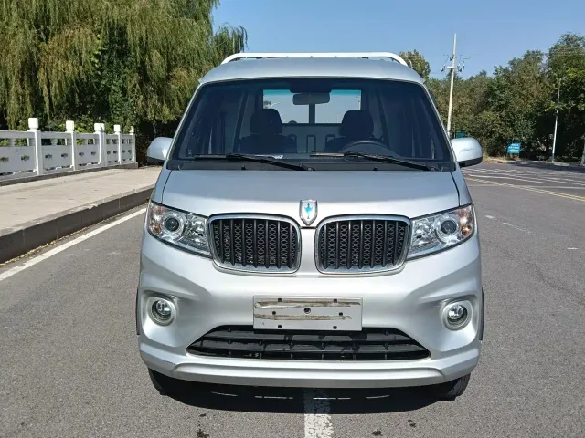 Jinbei New Dolphin EV — Фото автомобиля 2