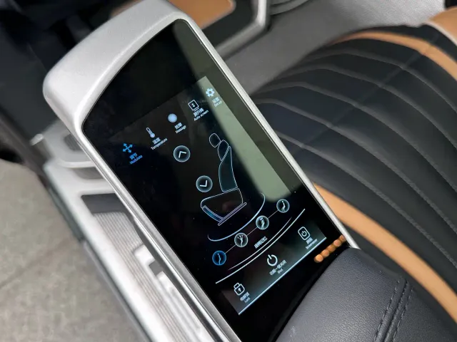 Mercedes-Benz V-Class — Фото автомобиля 18