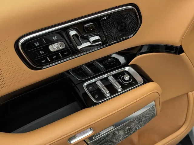 ZEEKR Zeekr 9X 2025 model Ultra Edition 70kWh — Фото автомобиля 9