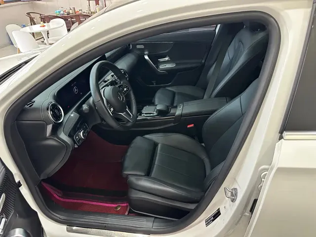 Mercedes-Benz A-Class — Фото автомобиля 8