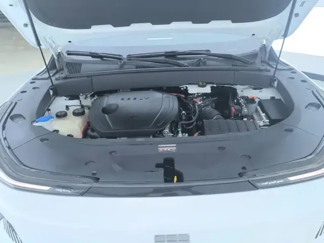 Geely Galaxy Galaxy L7 2024 1.5T 115km PLUS Soaring Dragon Edition — Фото автомобиля 10