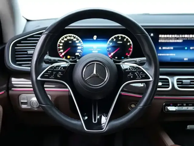 Mercedes-Benz GLE-Class — Фото автомобиля 11