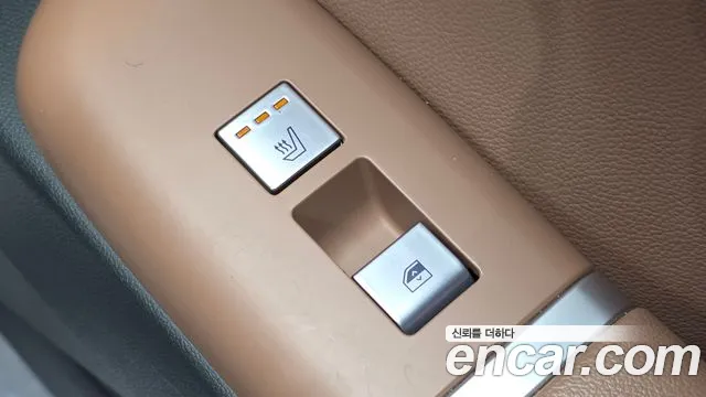 Hyundai Grandeur Grandeur (GN7) — Фото автомобиля 30