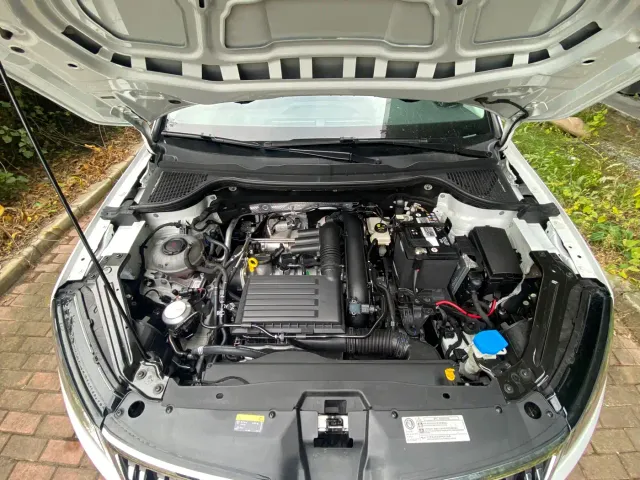 Skoda Karoq — Фото автомобиля 8