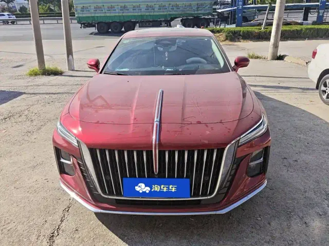 Hongqi H5 — Фото автомобиля 2