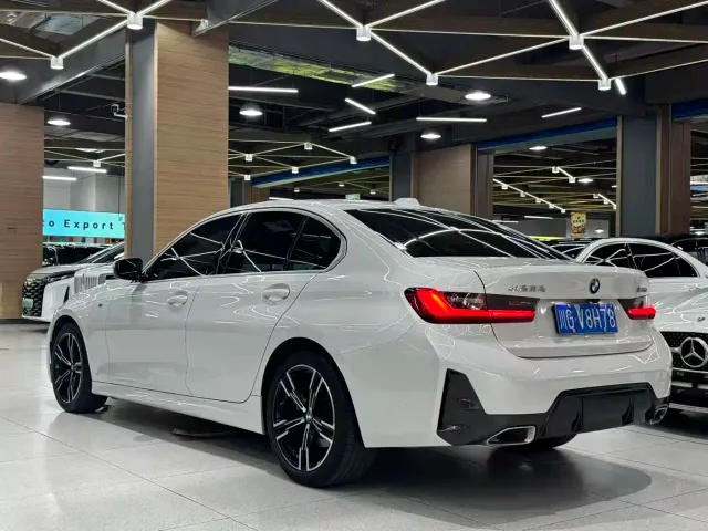 BMW 3 Series — Фото автомобиля 6