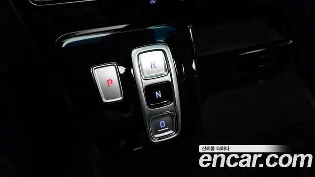 Hyundai Staria Staria 4WD Lounge 9 мест — Фото автомобиля 9
