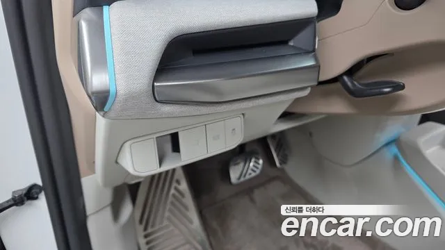 Kia EV4 — Фото автомобиля 26