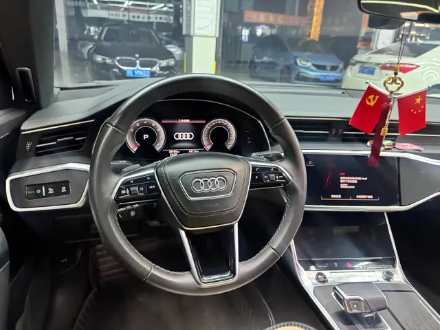 Audi A6L — Фото автомобиля 5
