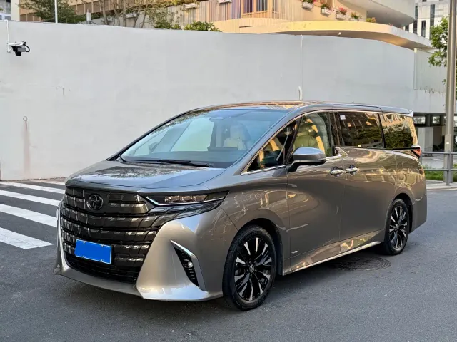 Фотография автомобиля — Toyota Alphard