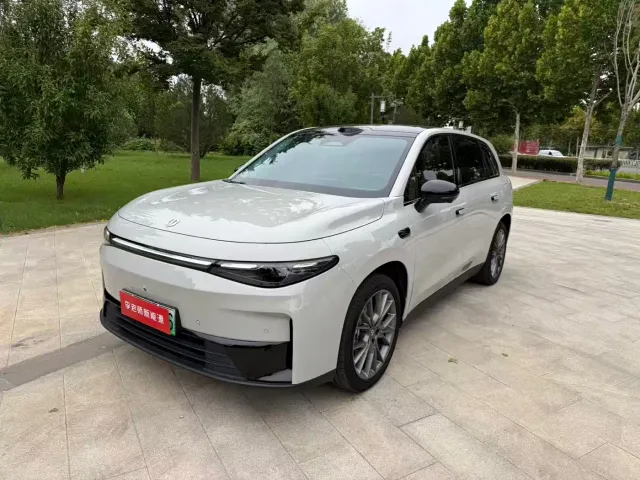 Фотография автомобиля — Leapmotor C10