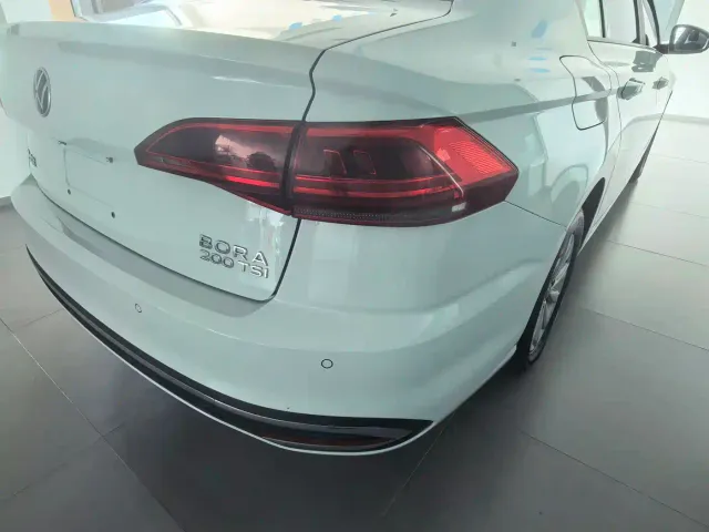 Volkswagen Bora — Фото автомобиля 12