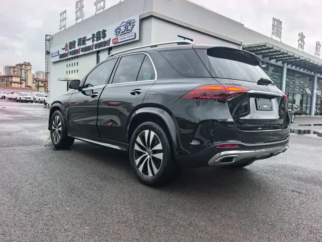 Mercedes-Benz GLE-Class — Фото автомобиля 11